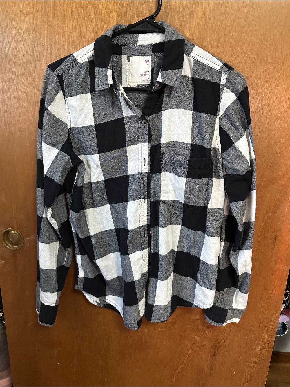 SO Black & White Buffalo Plaid Long Sleeve Button-Up Shirt